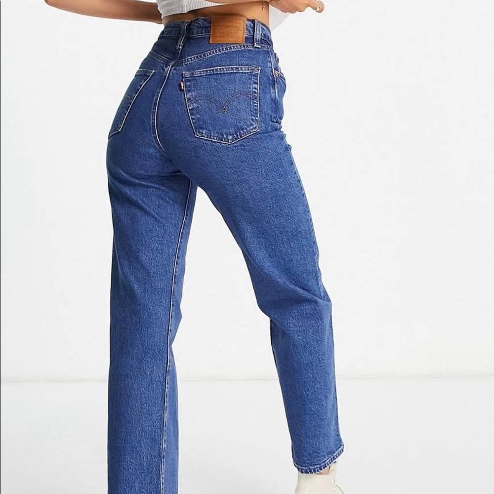 Levi’s wedgie straight indigo blue size 25